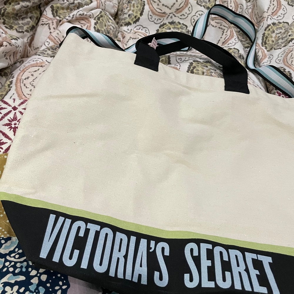 NWT Victoria’s Secret Canvas Tote Bag - Picture 2 of 4